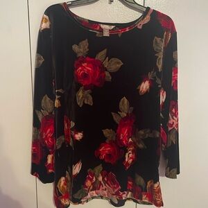Beautiful long sleeve polyester sweater.